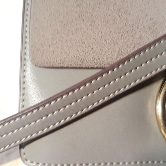 Genuine Leather Shoulder Bag with Chain - Picture 6 of 8